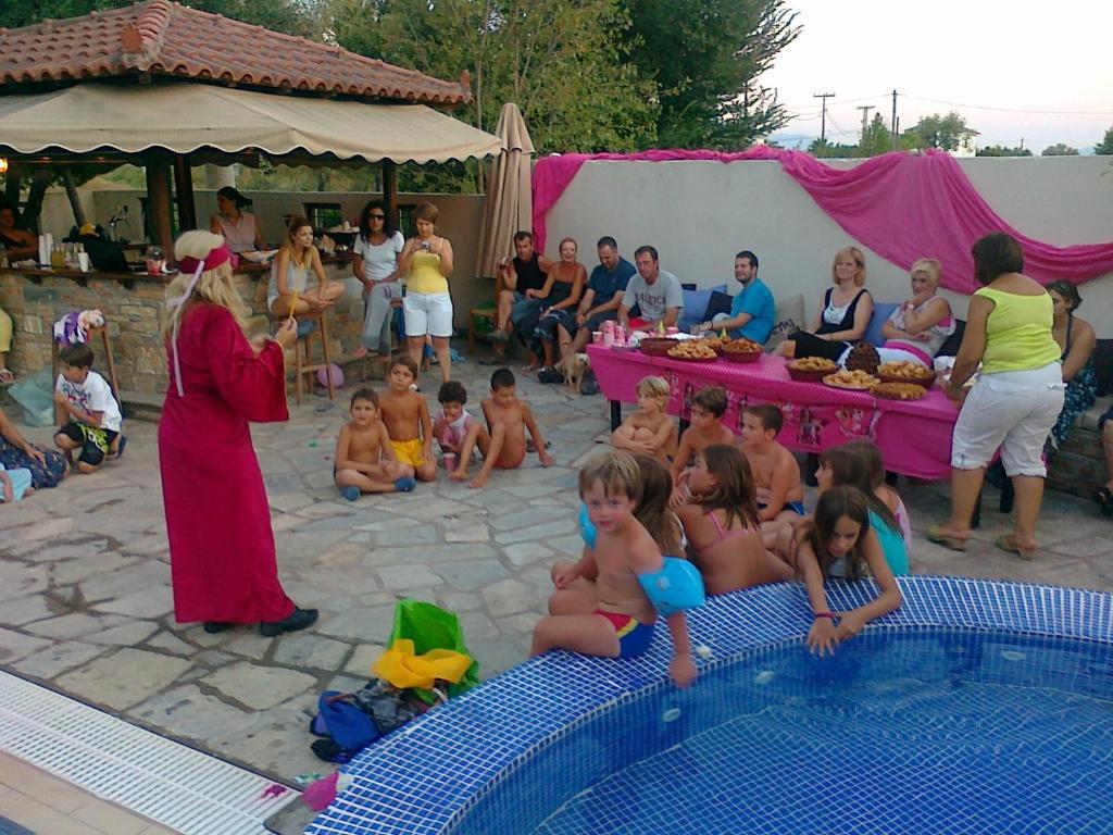 Saily Beach Hotel Koropi Exterior foto